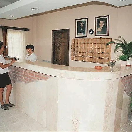 Area Hotel 3*