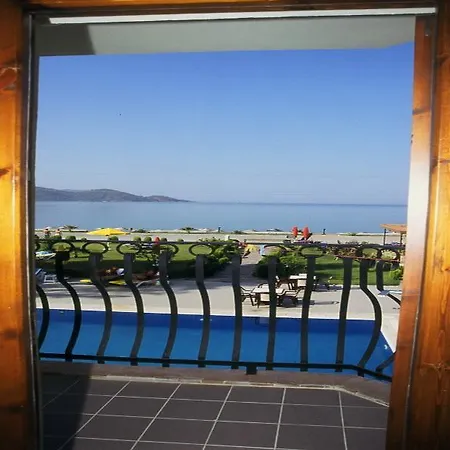 Area Hotel 3*